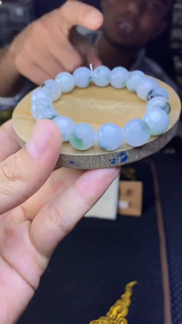 定制翡翠未镶嵌天然缅甸A货翡翠，多样性发货，拍一发一