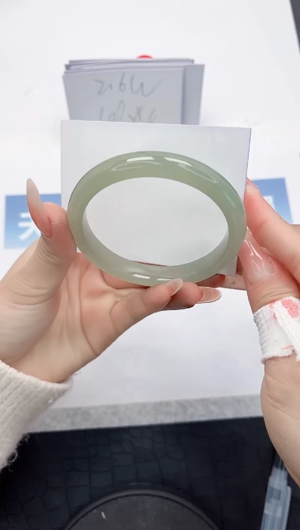 【闪购商品】石英质玉手镯未镶嵌L347-58