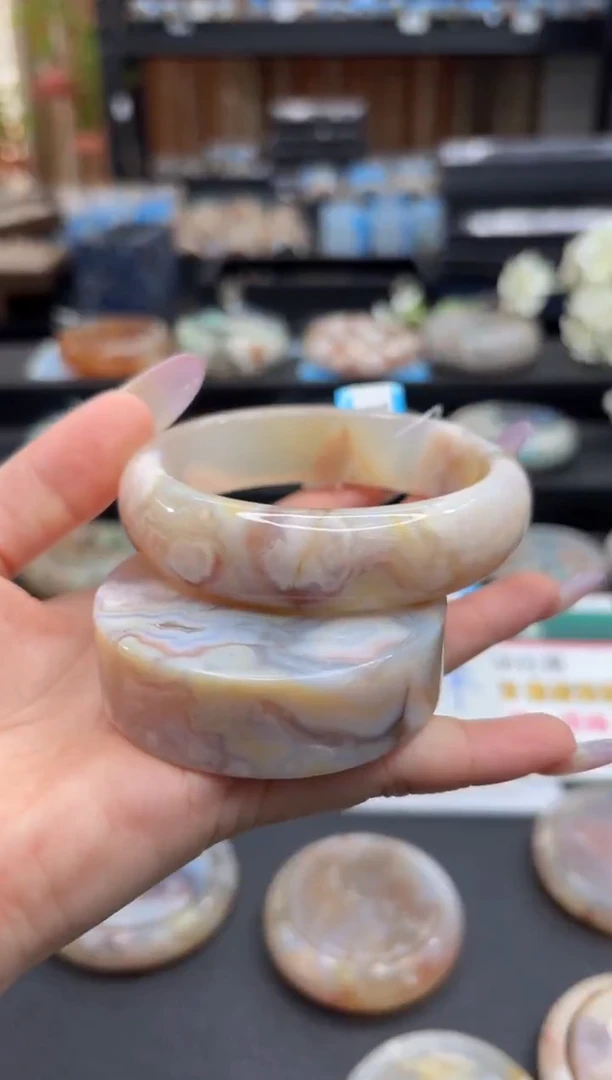 未镶嵌手镯石英质玉C566(63圈赠送镯心)