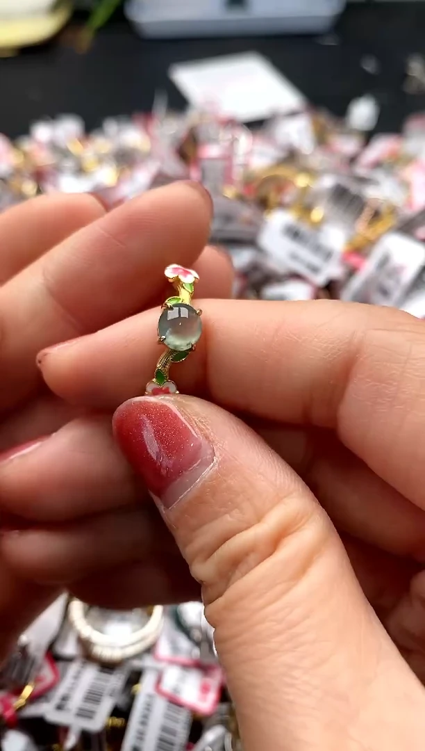 【闪购商品】翡翠戒指银S925镶嵌22222222    0