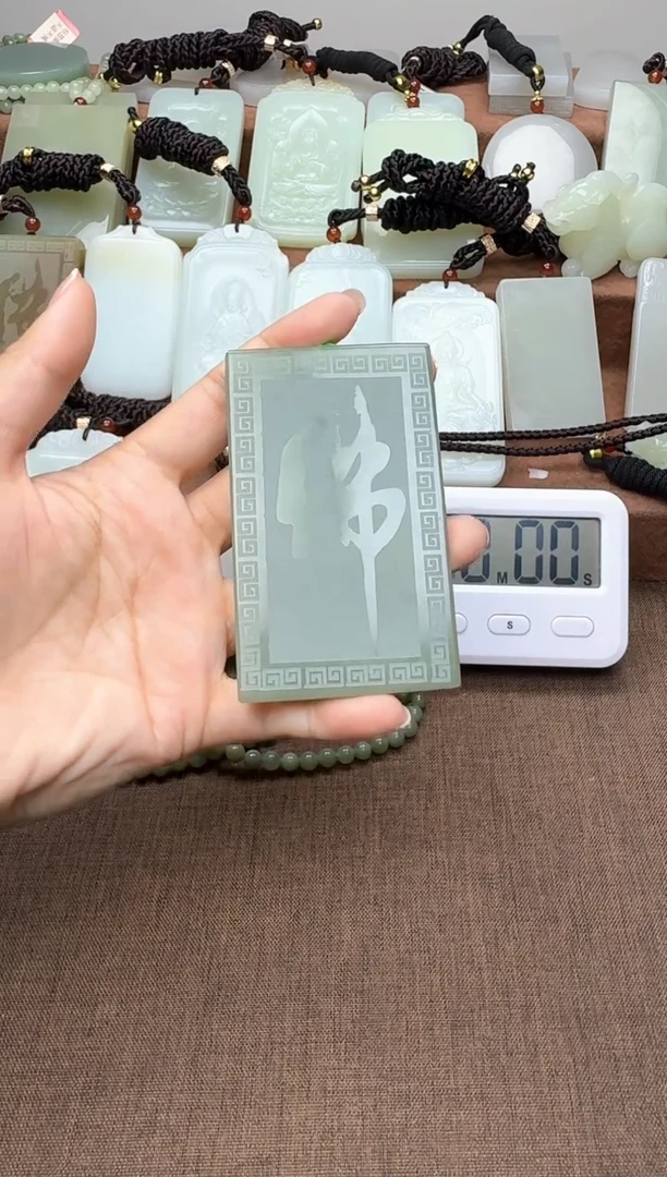 颈饰未镶嵌和田玉1