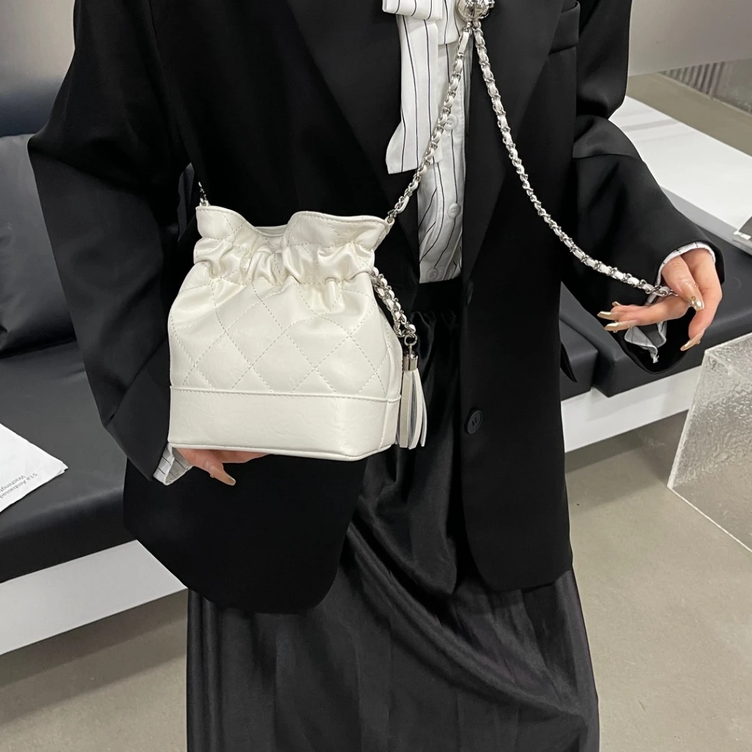 【YI CHEN】ZT-D8603-杏仁白-高定轻奢时尚百搭潮流女神包包