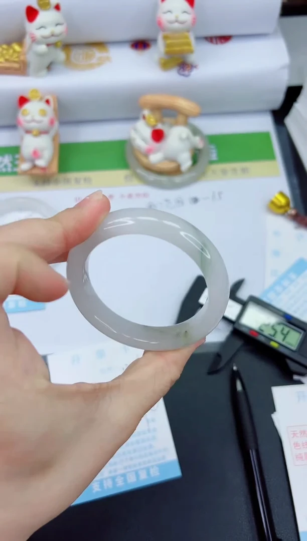 【闪购商品】石英质玉手镯未镶嵌1356-52.5