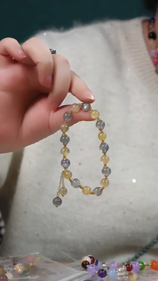 未镶嵌手链发晶为***来金发手链