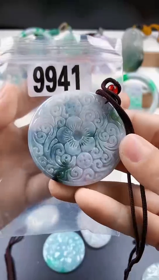 颈饰未镶嵌翡翠天然翡翠吊坠挂件
