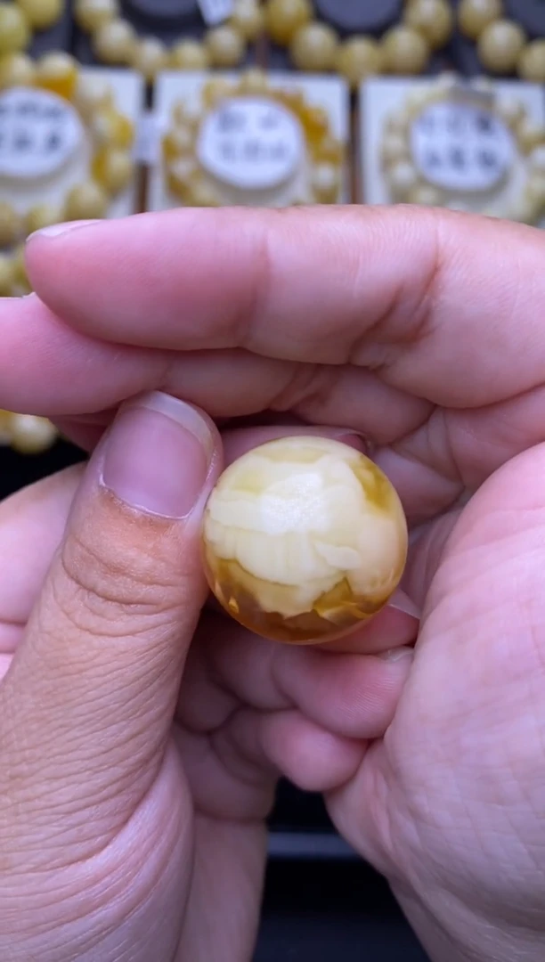 裸石琥珀未镶嵌大小姐珠宝严选130