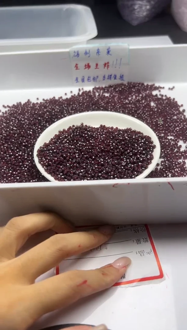 未镶嵌颈饰石榴石w210石榴石切面3mm*50颗