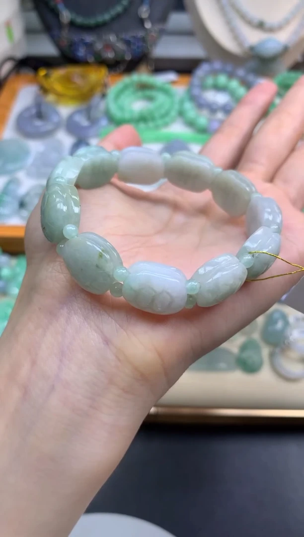 未镶嵌手串翡翠翡翠