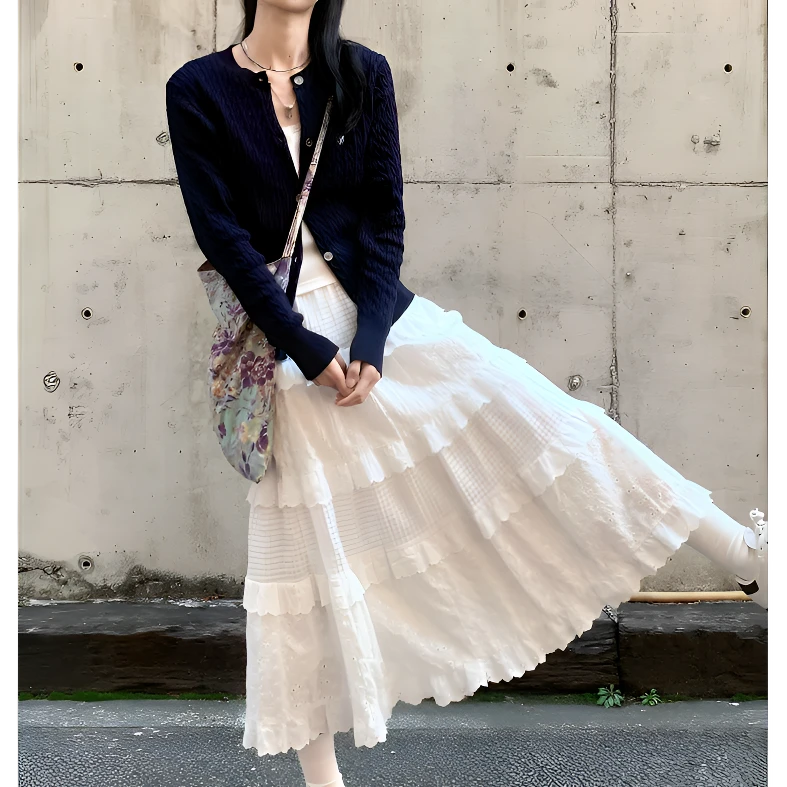 白色半身裙女春夏高腰a字裙蛋糕裙温柔风长裙设计感小众钩花裙子