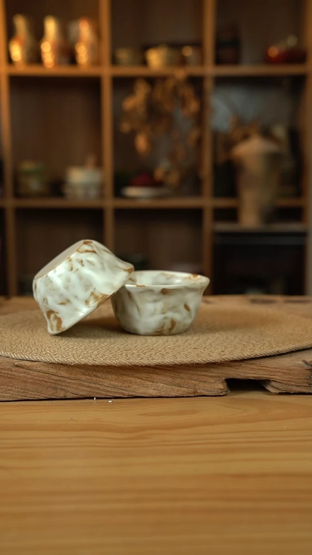 粉影系列的手捏喇叭碗2个