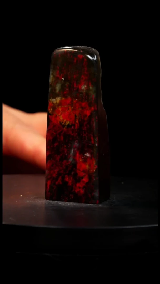 鸡血石水墨玻璃冻印章