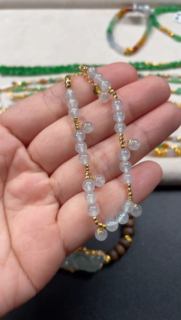 18K金镶嵌手链翡翠一条   P508