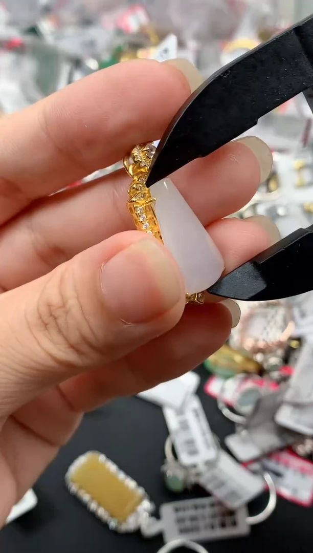 翡翠戒指银S925镶嵌天然A货缅甸翡翠