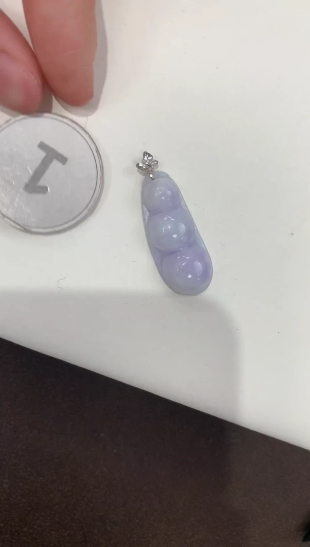 颈饰18K金镶嵌翡翠天然缅甸a货翡翠