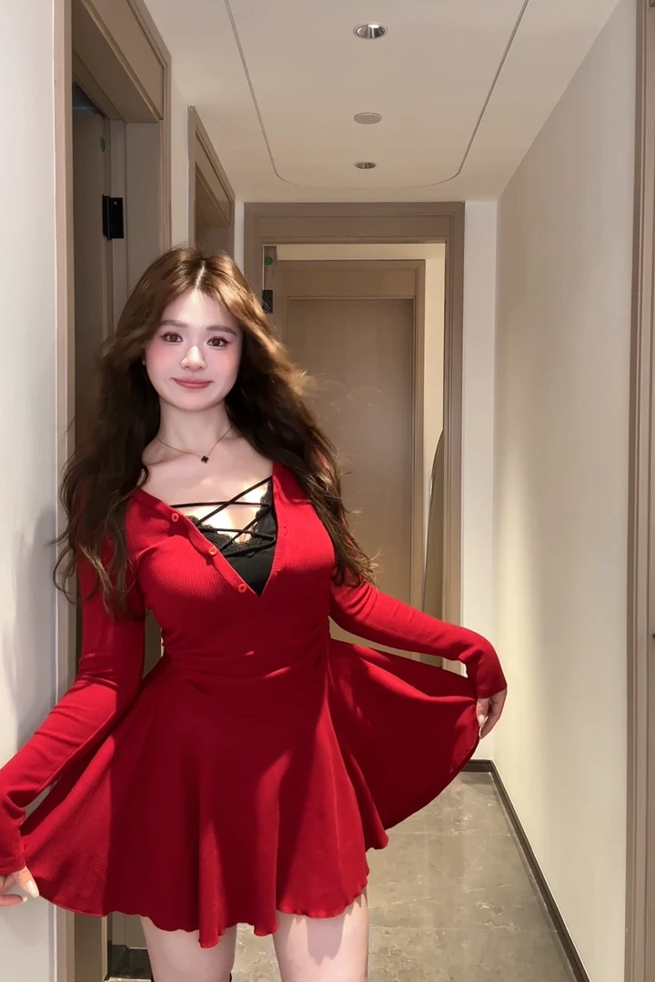 胖MM大码2025年春季纯欲V领蕾丝拼接假两件性感连衣裙秋冬季短裙