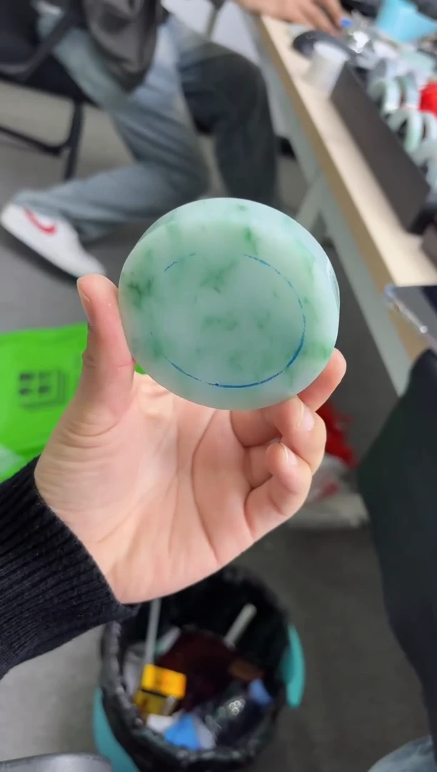 未镶嵌手镯定制翡翠如*手镯