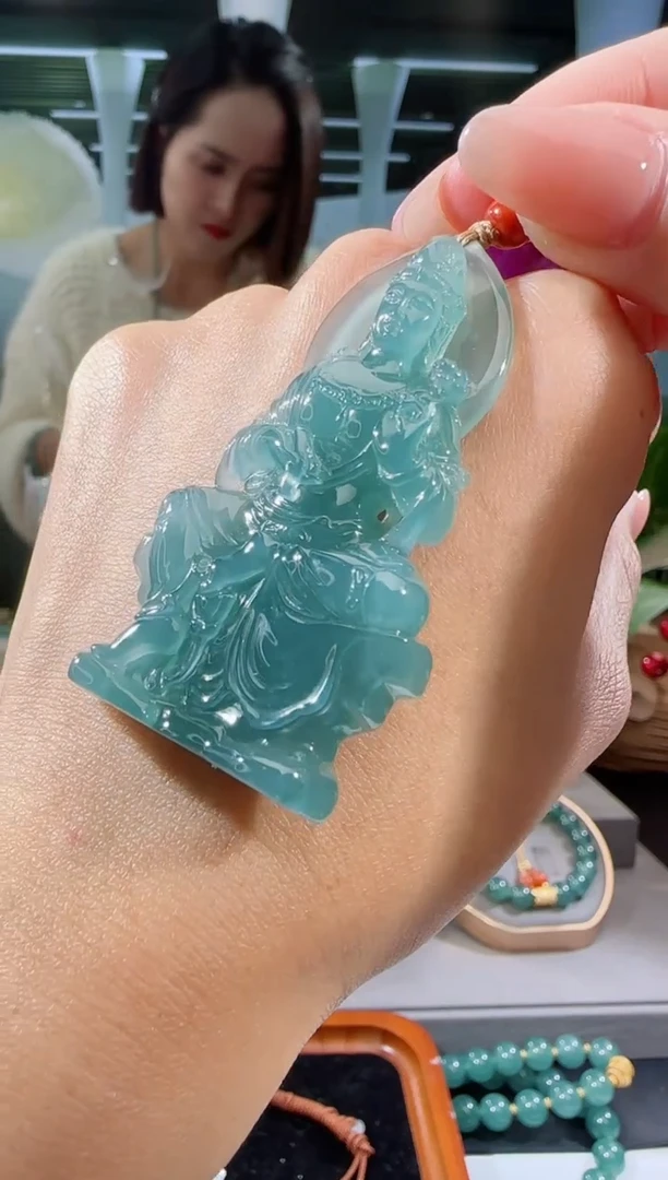 【闪购商品】翡翠吊坠(不含链)未镶嵌观音