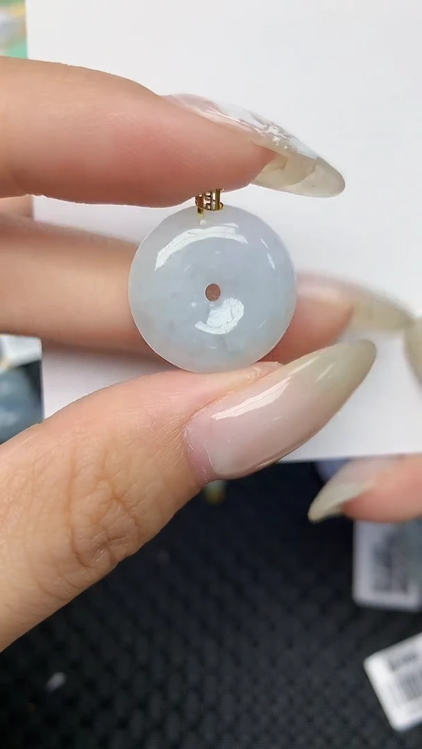 翡翠18K金镶嵌颈饰天然翡翠a货