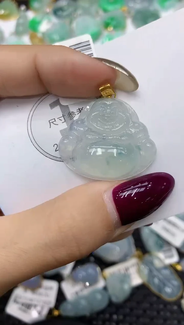 翡翠18K金镶嵌颈饰111111111111