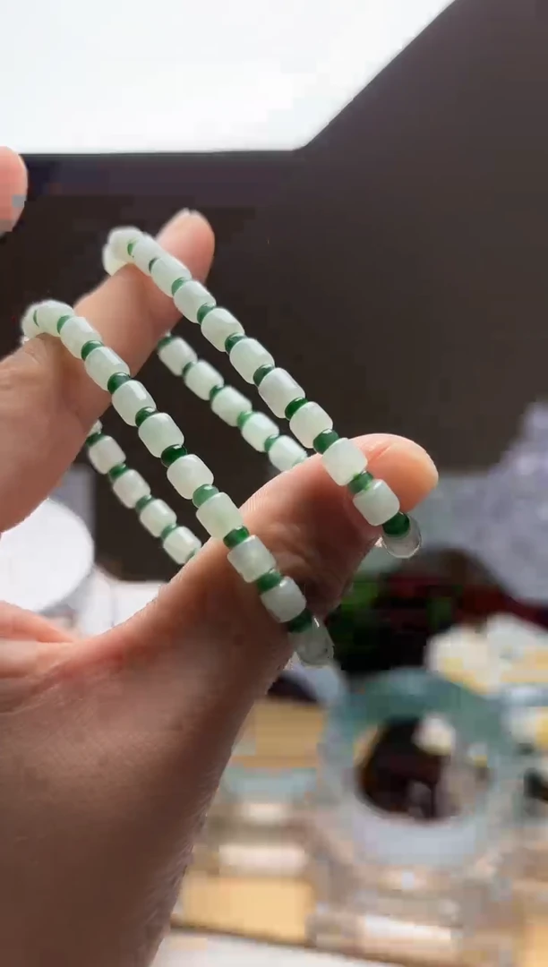 【闪购商品】翡翠手串未镶嵌手串【多样性发货一对】