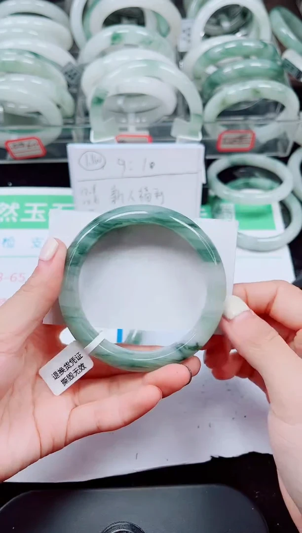 未镶嵌手镯石英质玉120-58/59