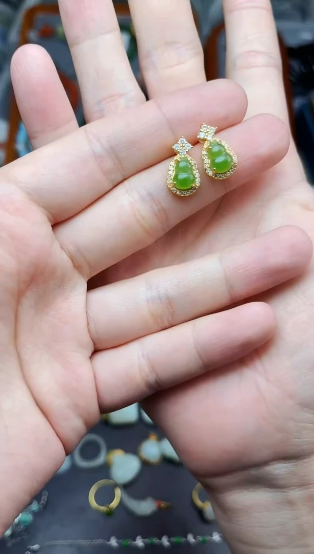 银S925镶嵌和田玉耳饰葫芦耳钉06