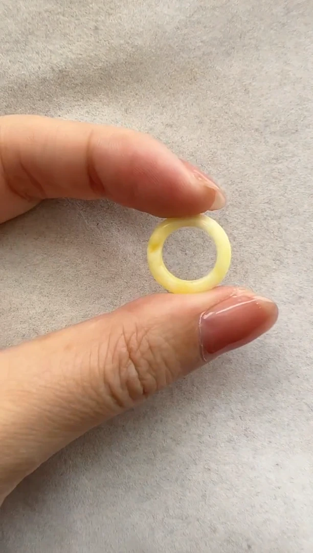 【闪购商品】琥珀裸石未镶嵌10202102-跑环