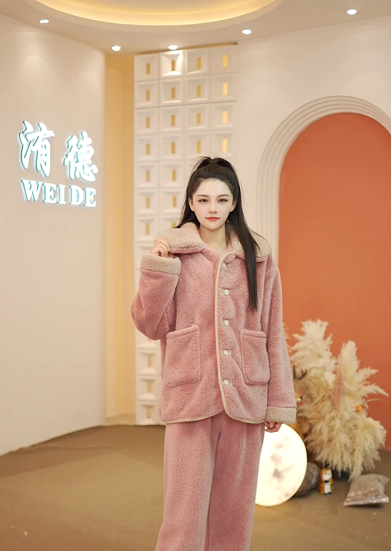 家居服上衣一件