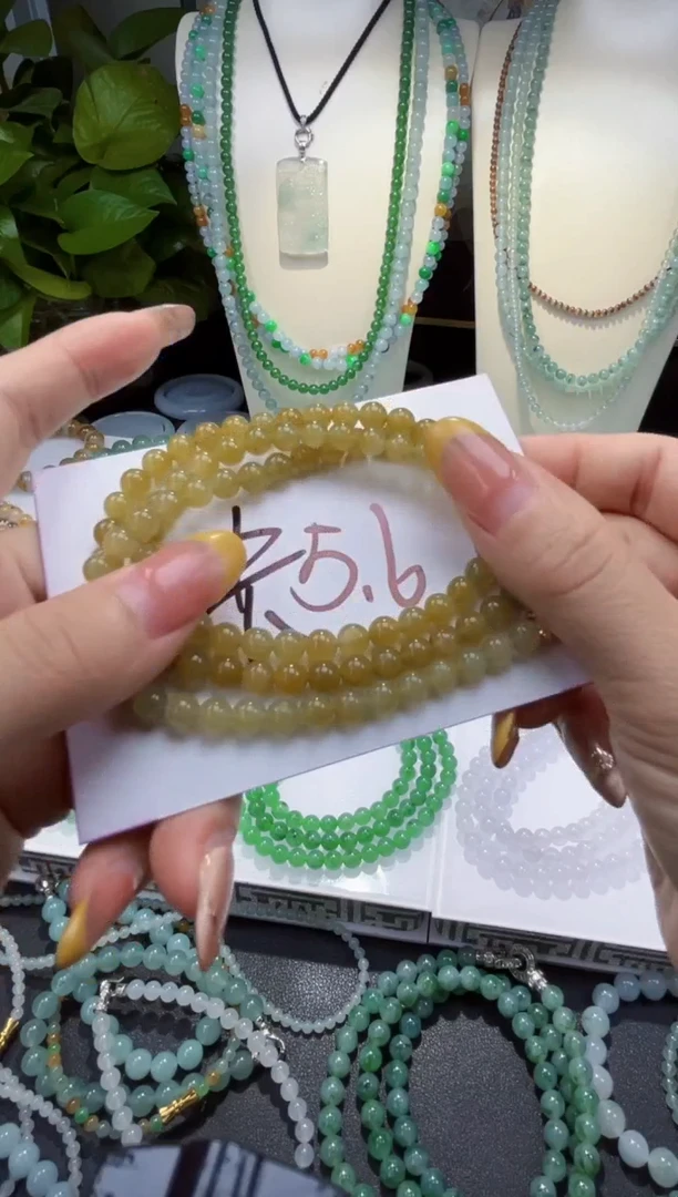 定制翡翠未镶嵌缅甸天然翡翠A货