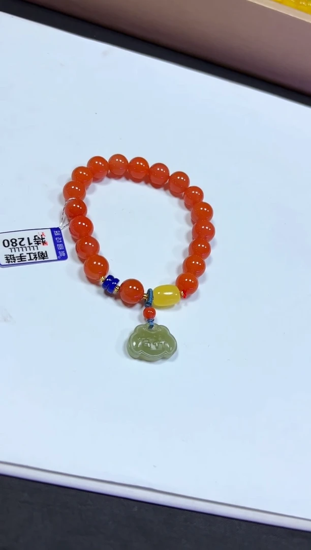 颈饰未镶嵌南红玛瑙手链