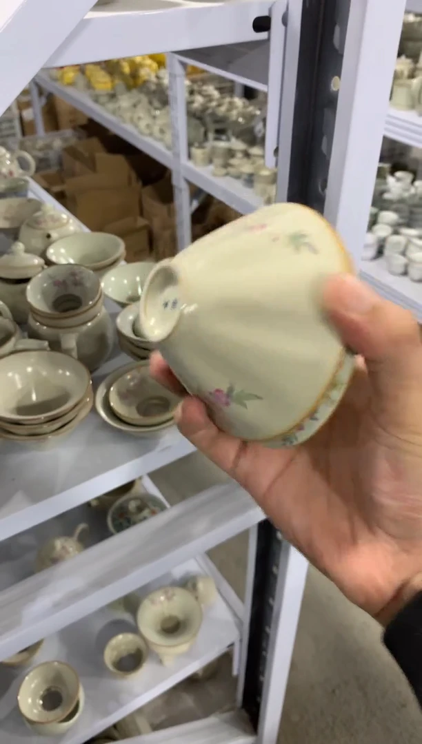 茶壶、盖碗、主人杯、客杯（轻轻微瑕介意勿拍）