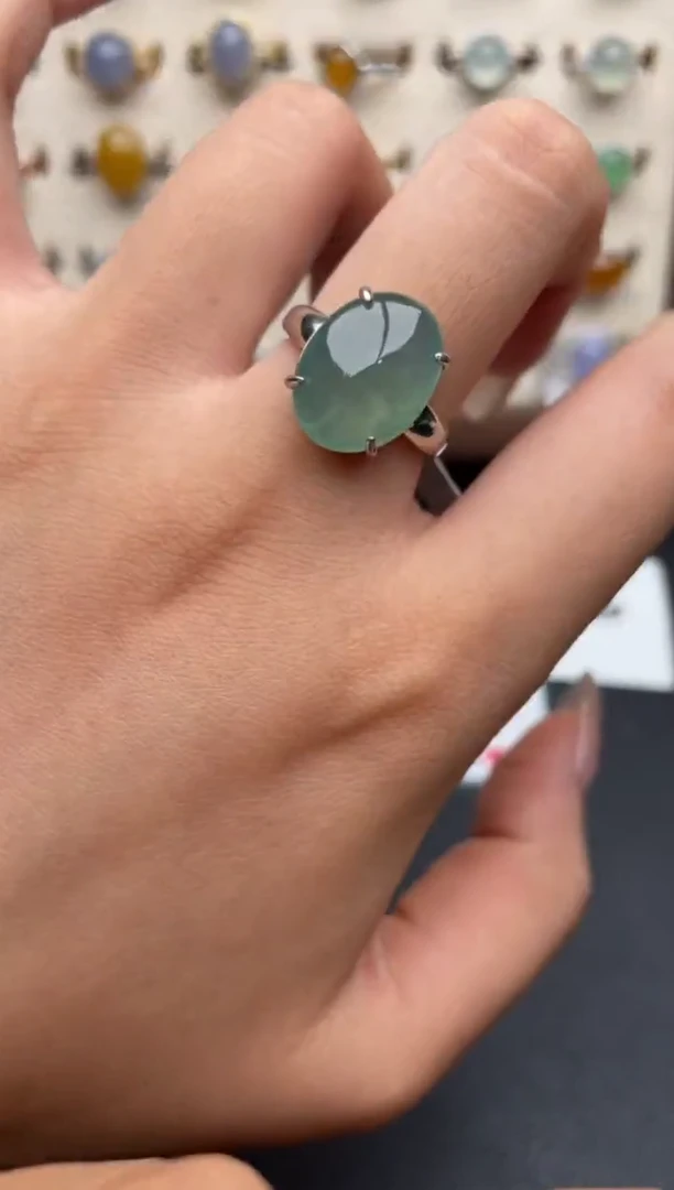 银S925镶嵌戒指翡翠一物一证一礼盒