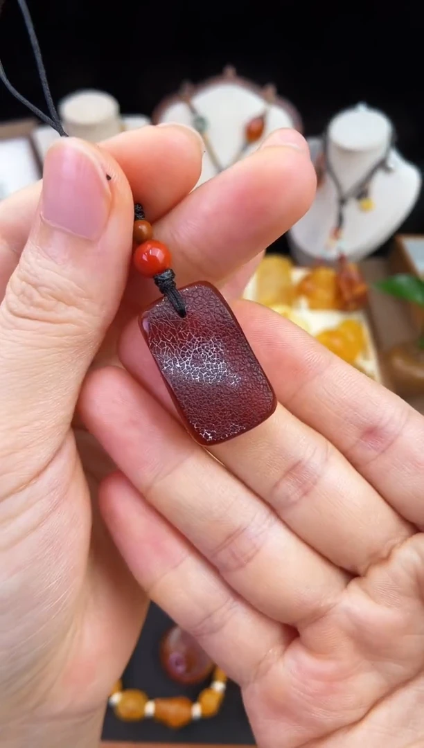 琥珀未镶嵌珠宝奇石柒月
