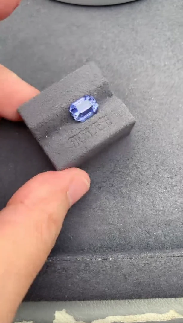 裸石蓝宝石3ct 矢车菊蓝宝石 定制 BA