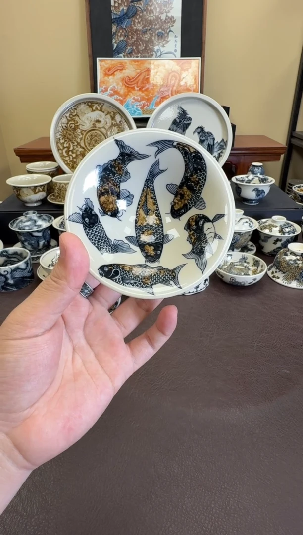 二号釉九鲤图斗笠杯