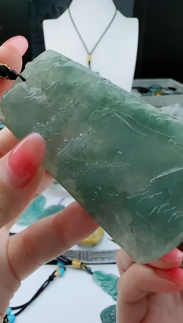 【闪购商品】翡翠颈饰未镶嵌111111111