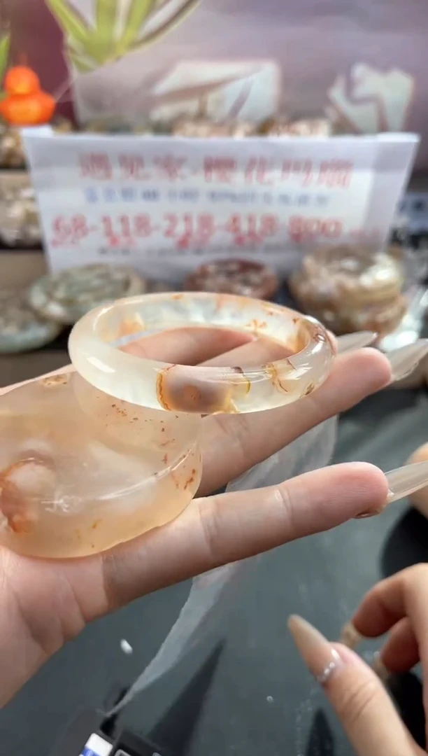 未镶嵌手镯石英质玉54