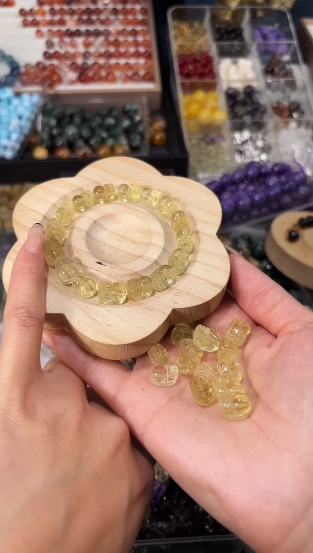 【闪购商品】水晶手串未镶嵌黄水晶貔貅一个宽卡约8