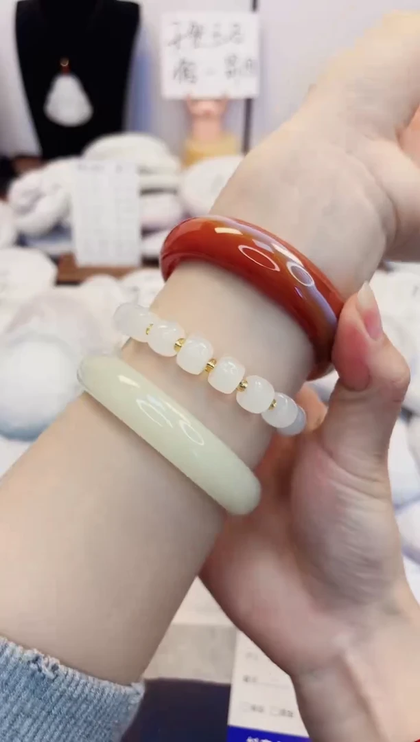 【闪购商品】石英质玉手镯未镶嵌266-玛瑙-圈口59