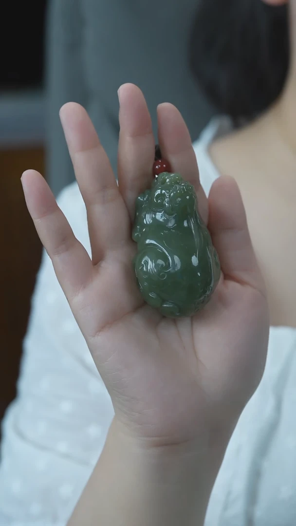 和田玉未镶嵌把件貔貅