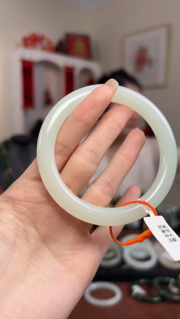 【闪购商品】和田玉S18-未镶嵌俄料59mm