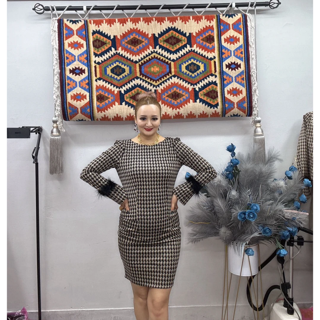 新款带毛半身裙 气质 时尚 修身