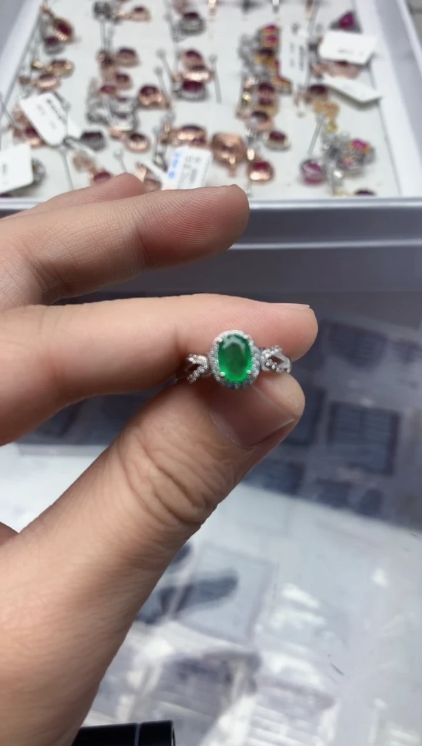 【闪购商品】祖母绿戒指银S925镶嵌........