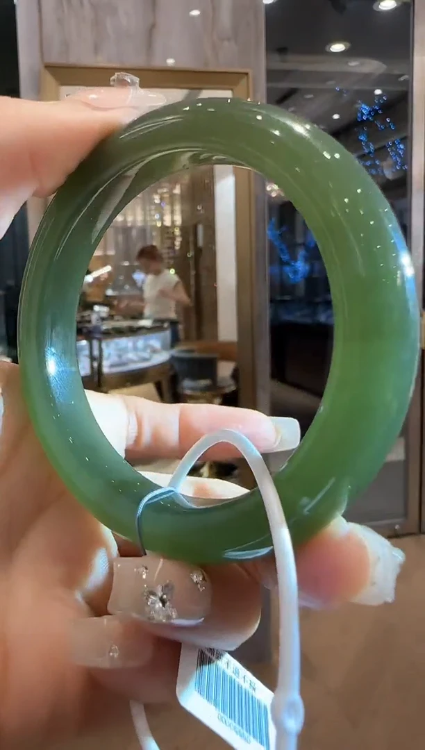 未镶嵌手镯和田玉050  圈口54-55