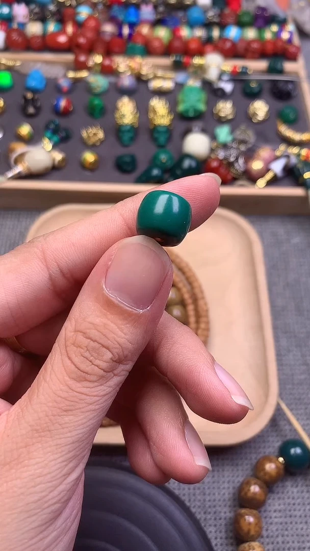 颈饰琉璃精工埋管老型 单个发