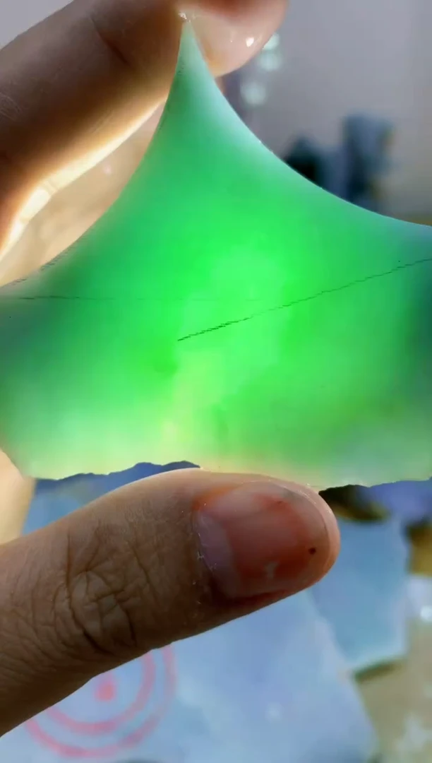 翡翠未镶嵌颈饰0蒙0翡翠珠宝892