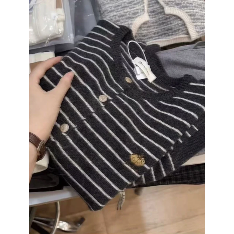 深灰条纹刺绣南瓜毛衣开衫外套女新款2025爆款圆领长袖针织衫上衣