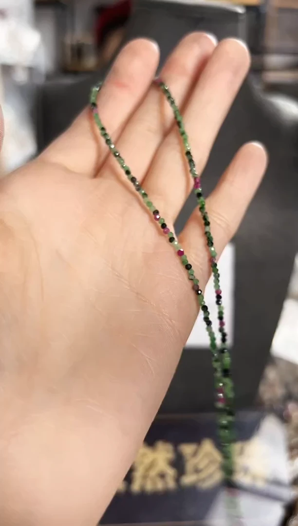 【闪购商品】淡水珍珠珠宝奇石未镶嵌JP红绿项链一条