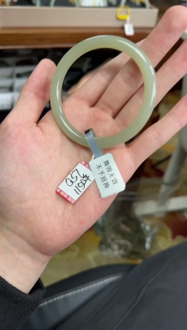 未镶嵌手镯和田玉57