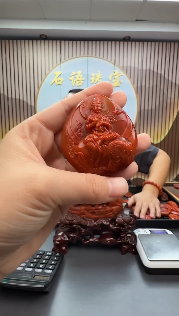 未镶嵌雕刻南红玛瑙148ZB1116产品一个